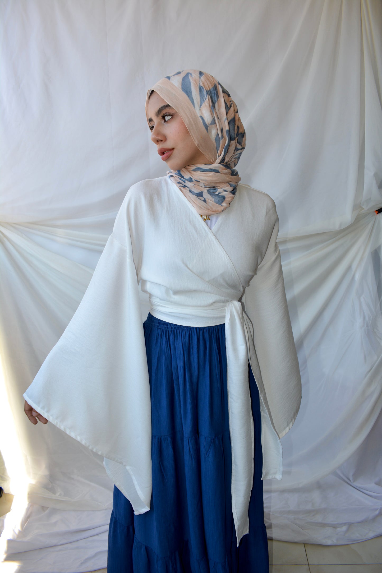 Twist & Glow _ white