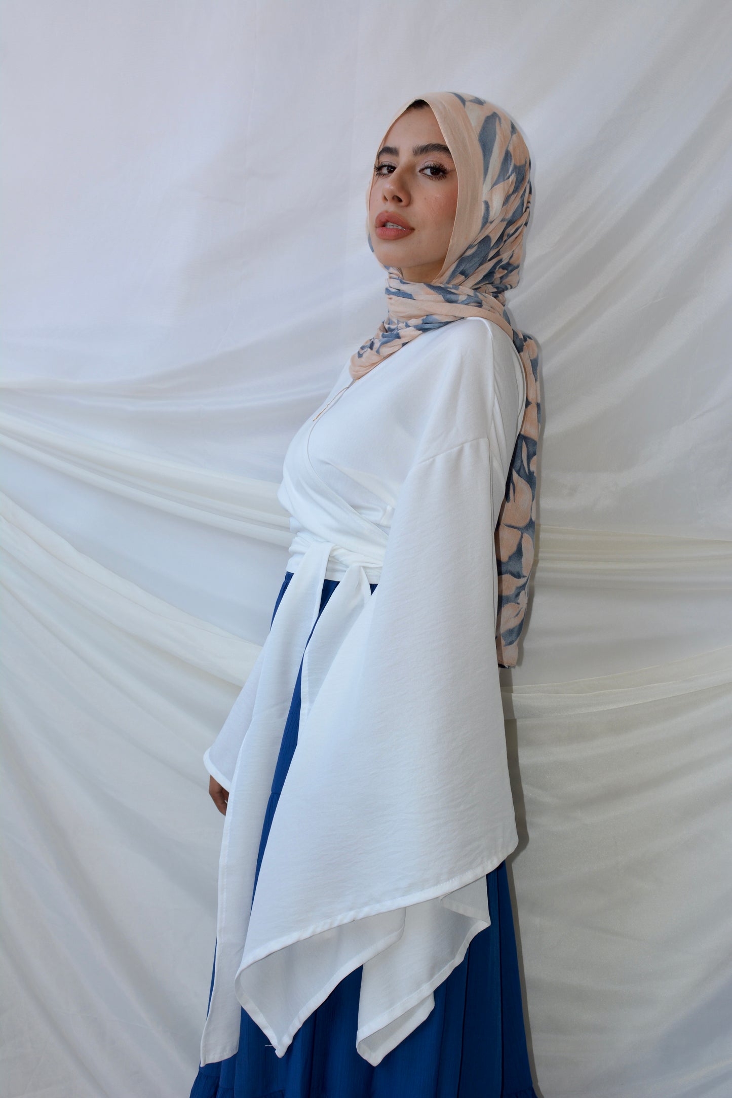 Twist & Glow _ white