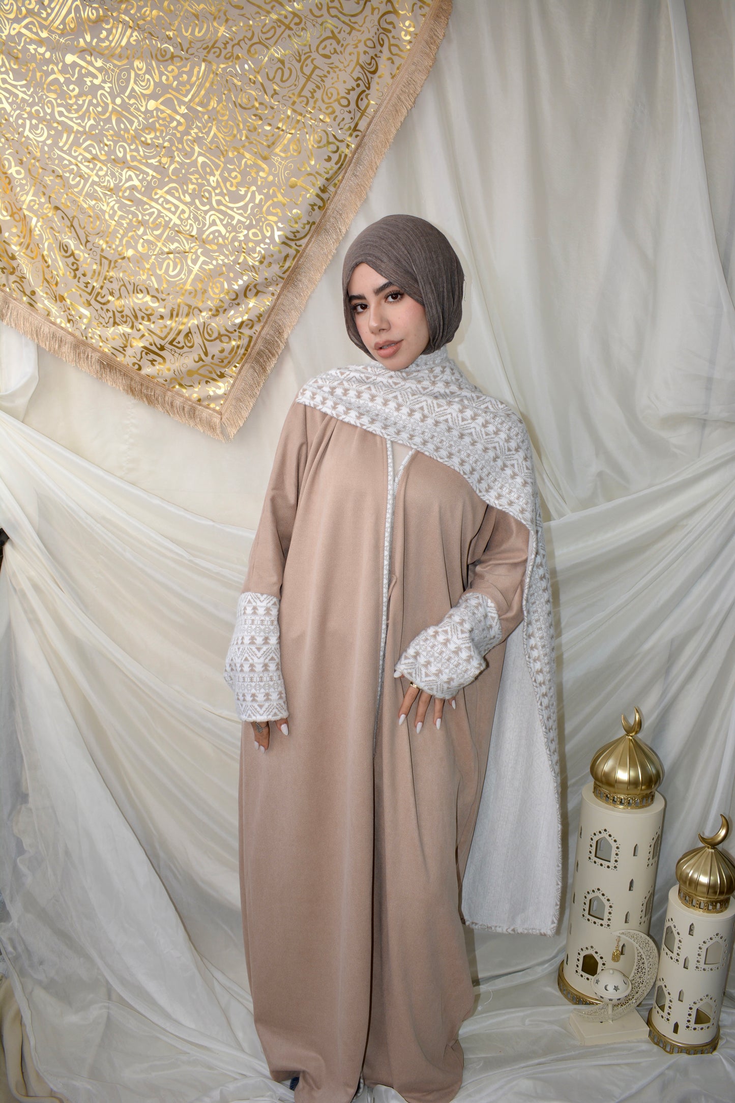 Sakeena سَكينه beige