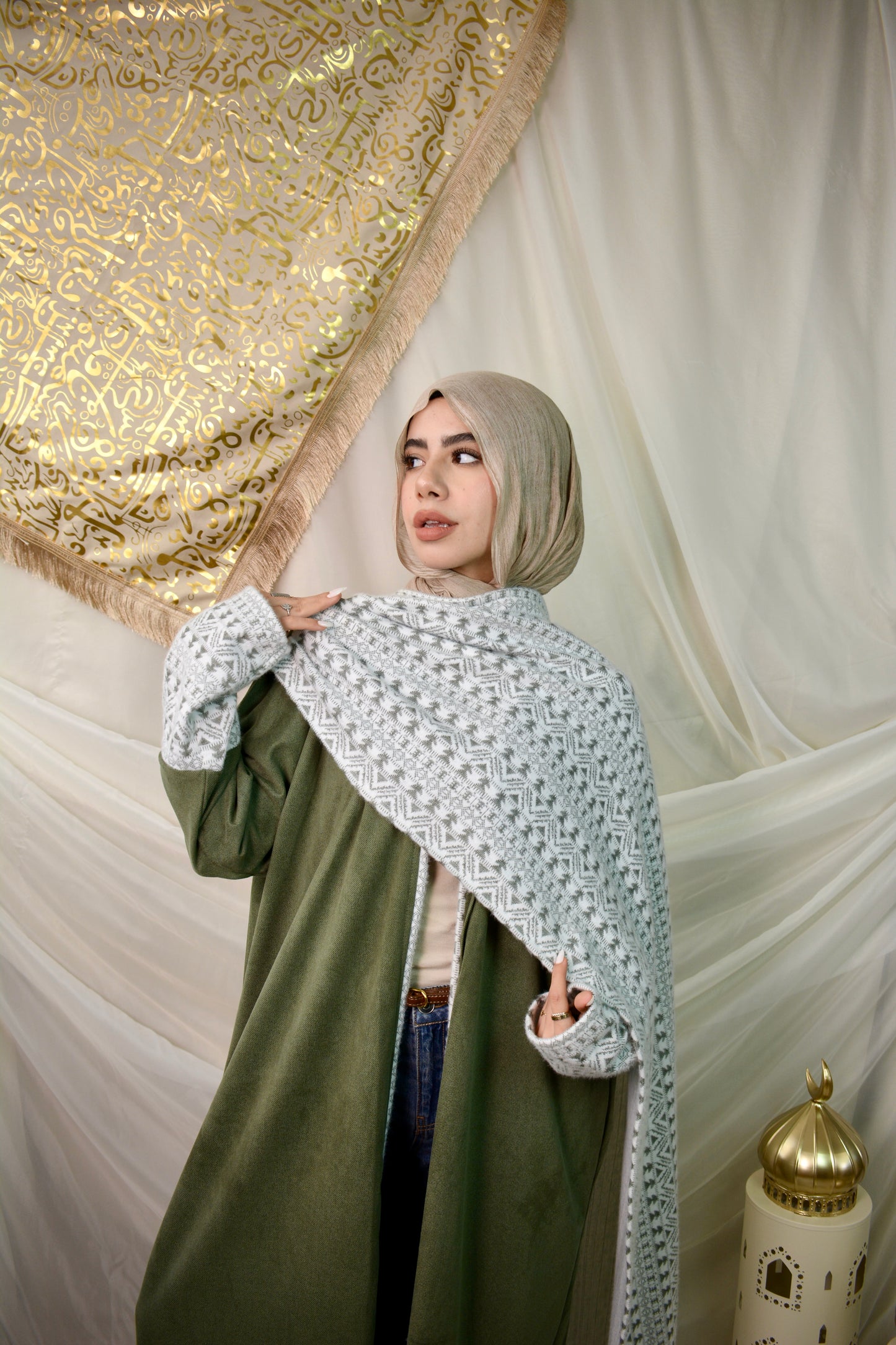 Sakeena سَكينه olive