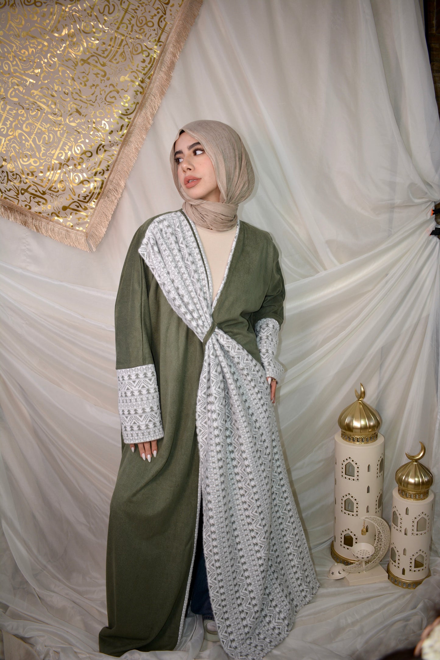 Sakeena سَكينه olive
