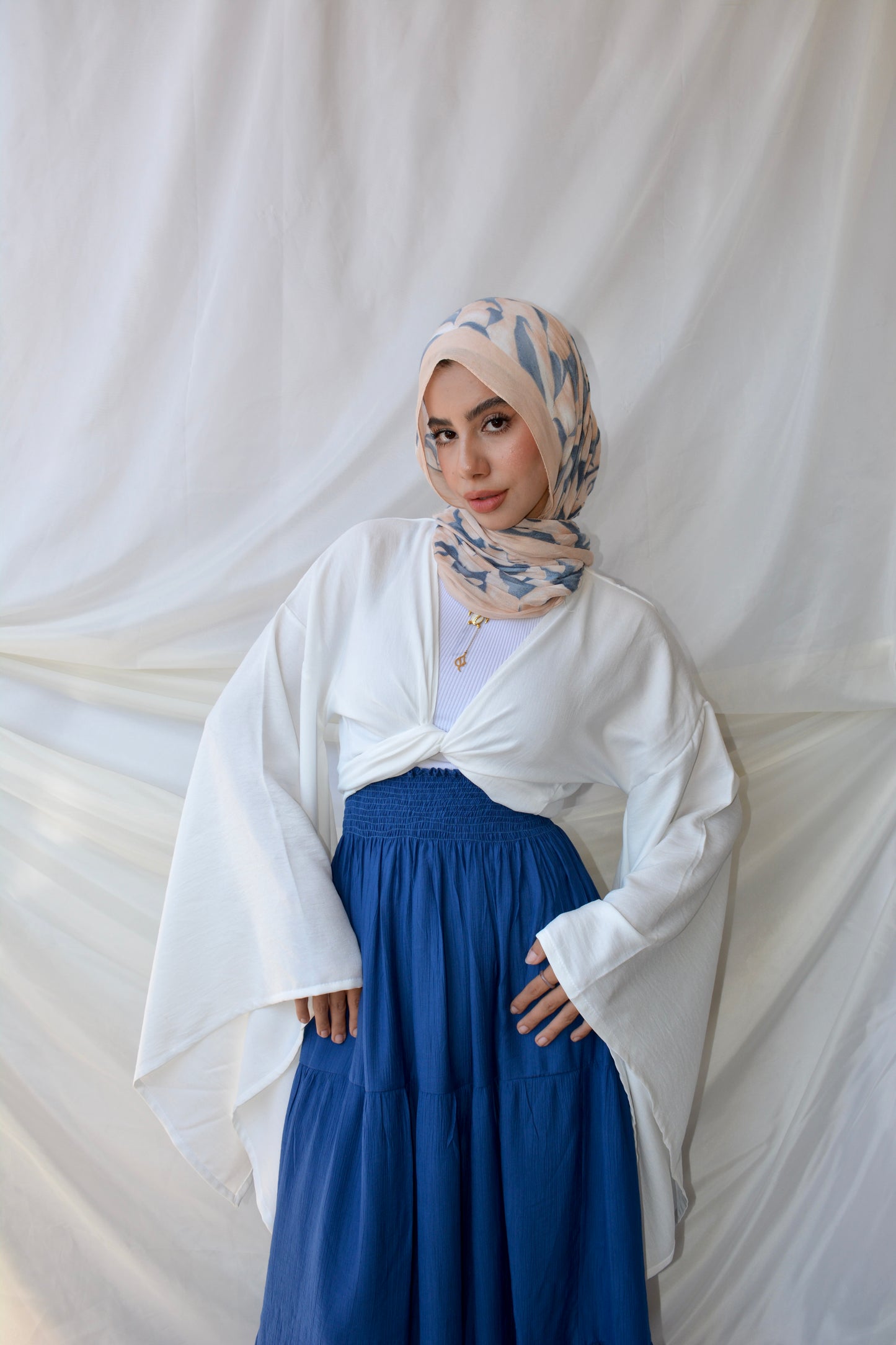 Twist & Glow _ white