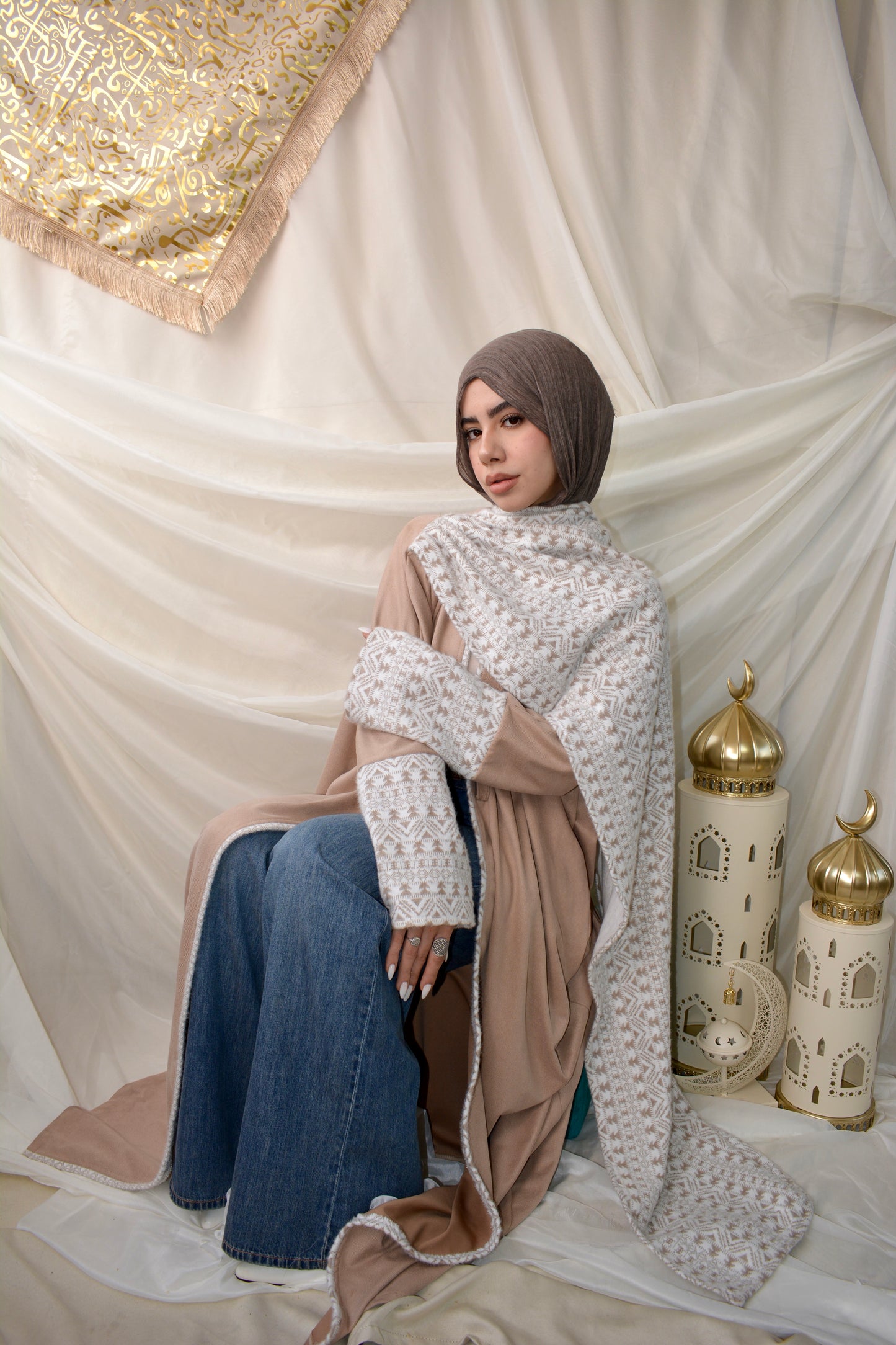 Sakeena سَكينه beige
