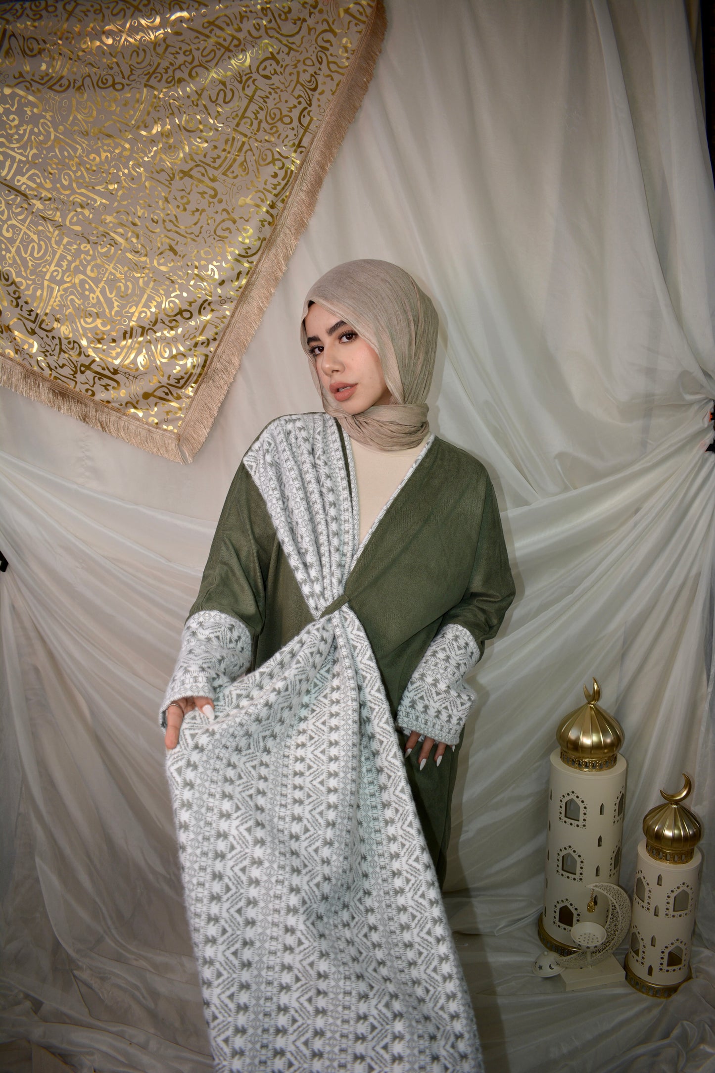 Sakeena سَكينه olive