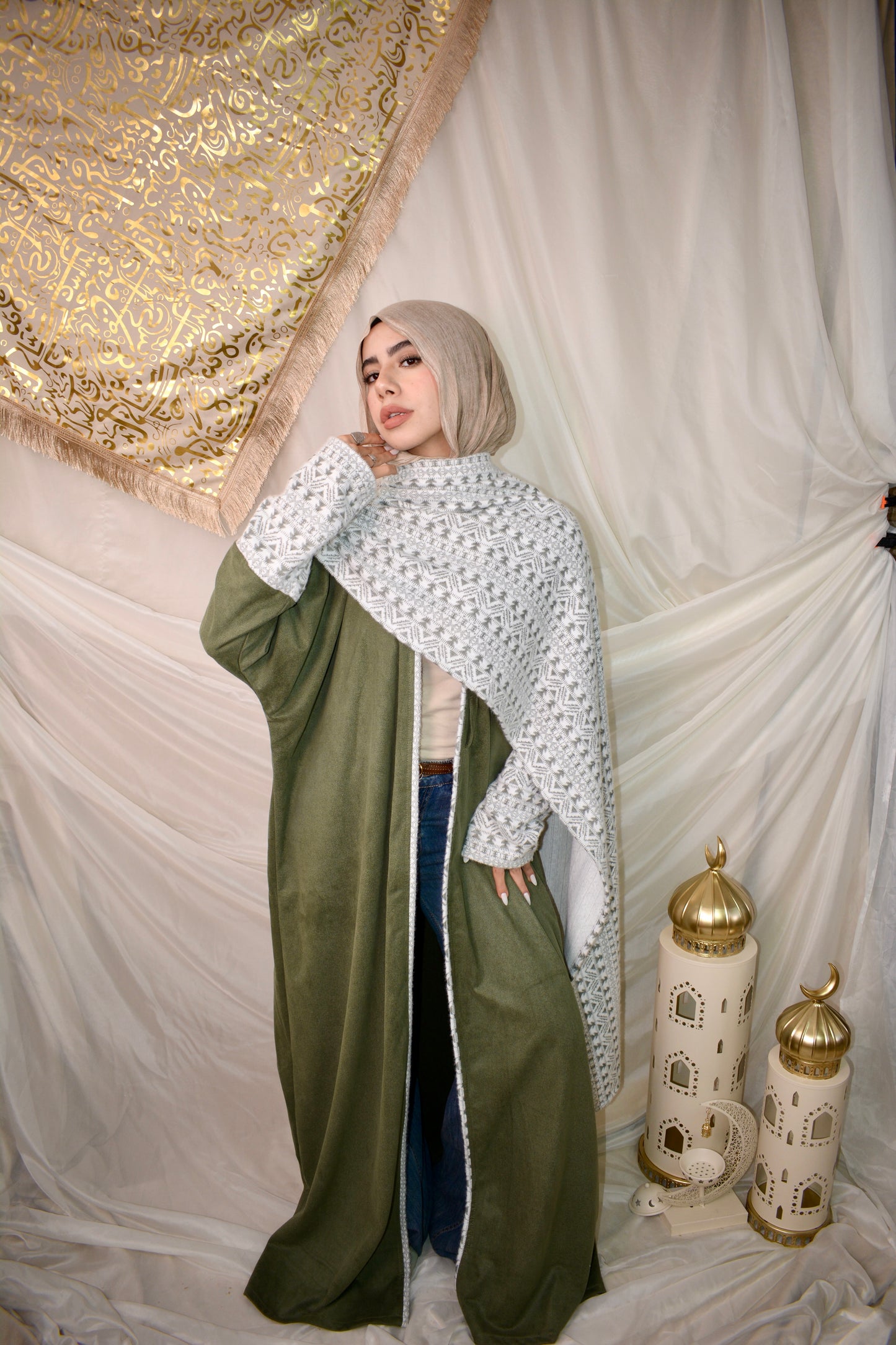 Sakeena سَكينه olive