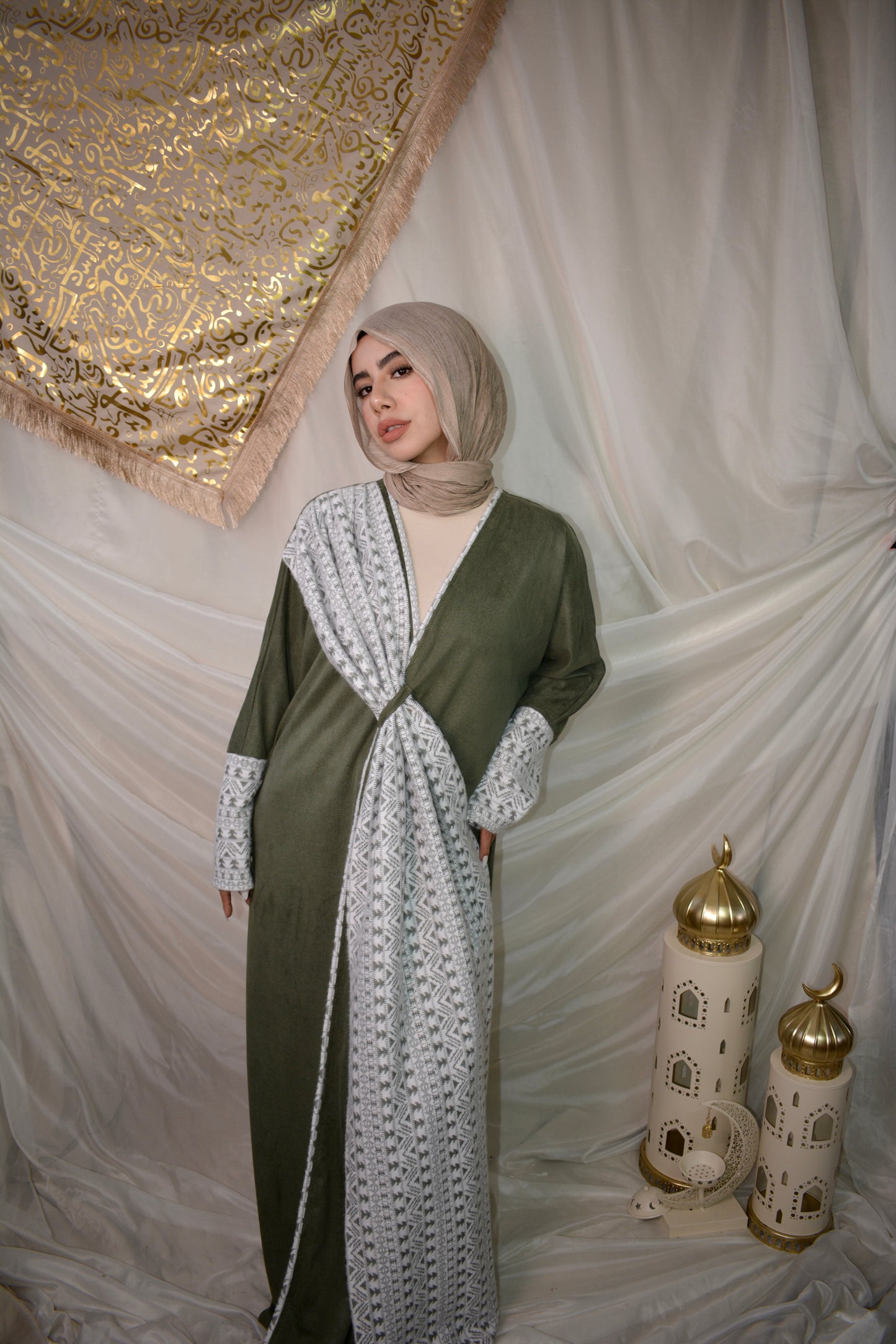 Sakeena سَكينه olive