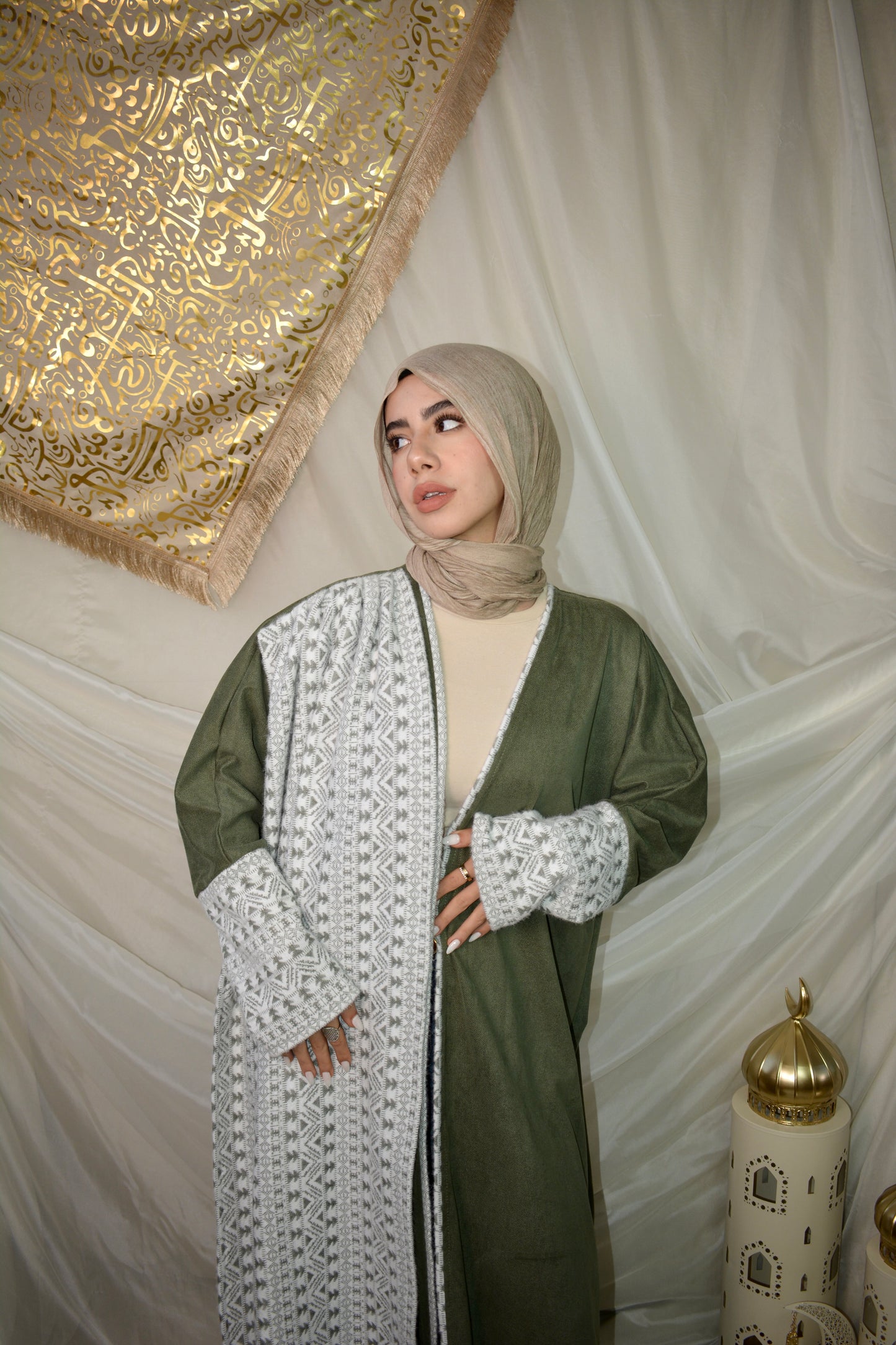 Sakeena سَكينه olive