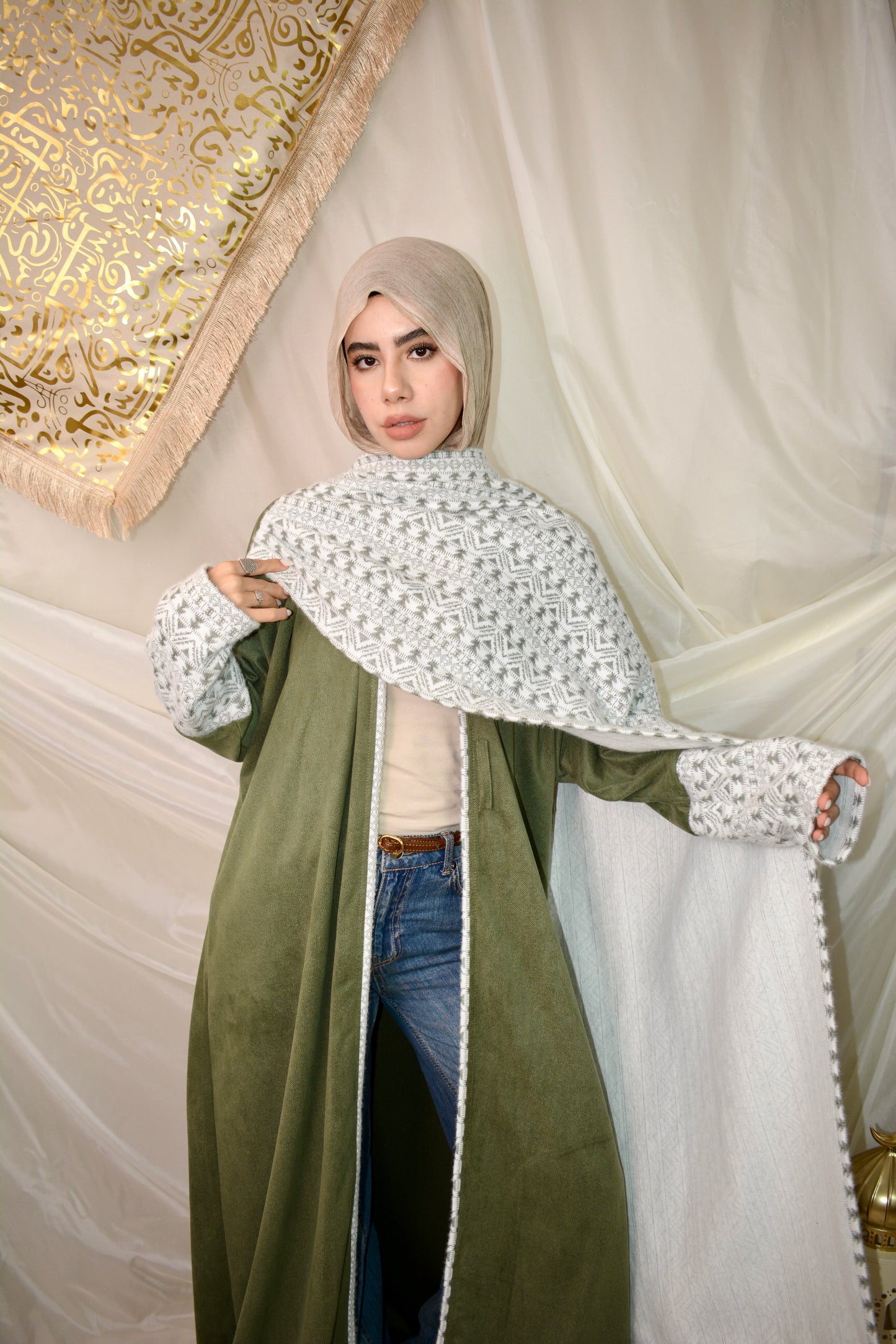 Sakeena سَكينه olive