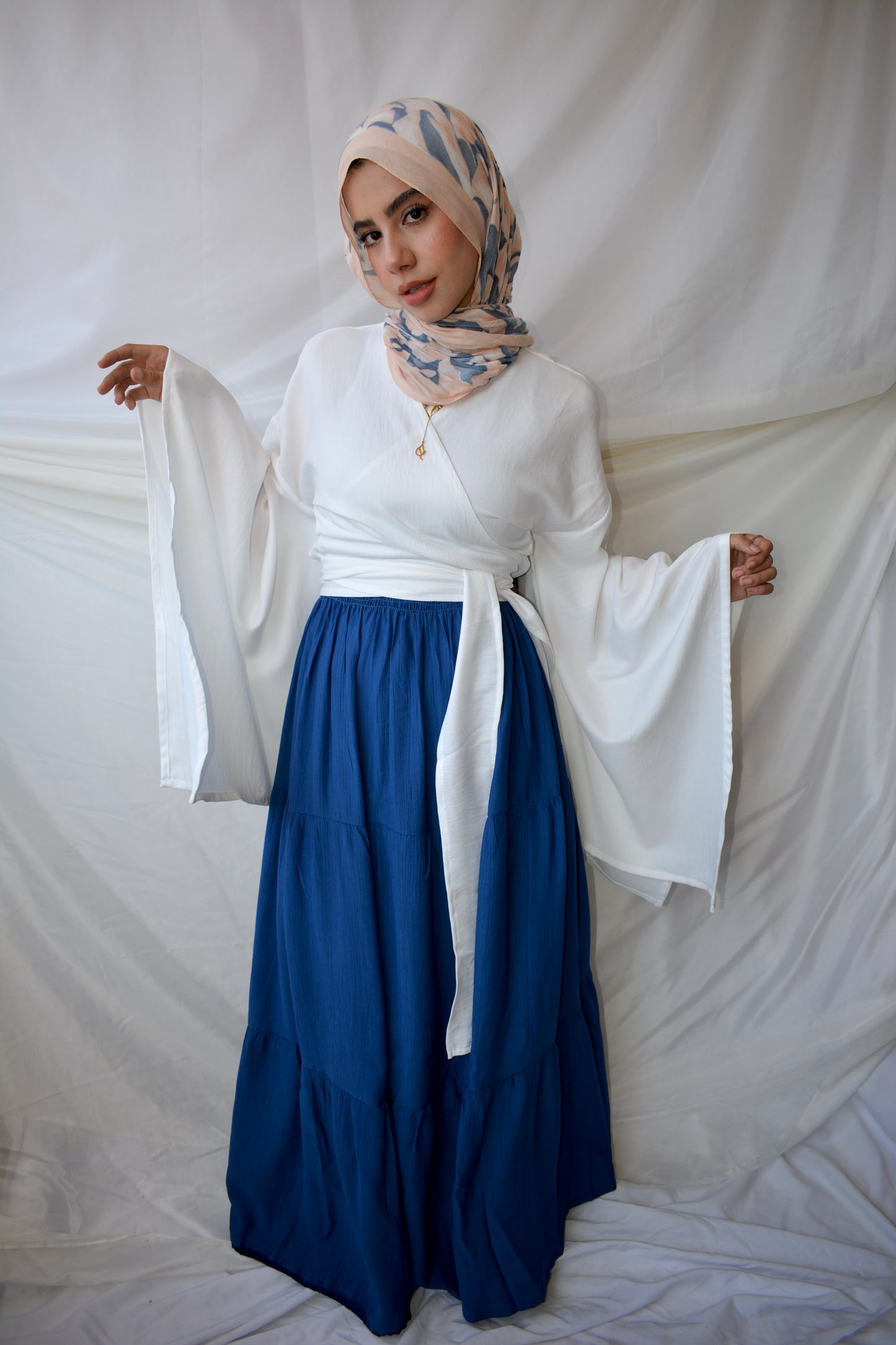 Twist & Glow _ white